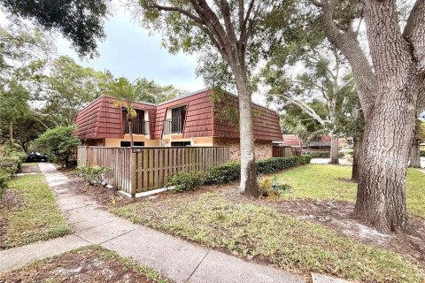 Townhouse in Palm Harbor, Florida 2 bedrooms, 124.86 sq.m. № 2381192 - photo 2