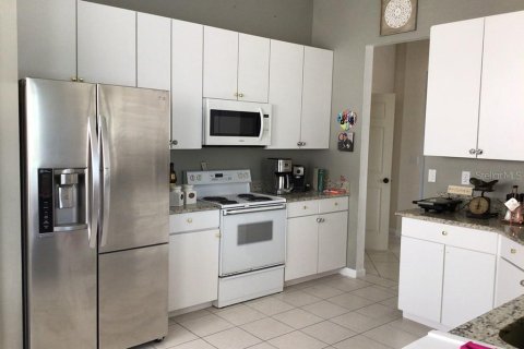Villa ou maison à louer à Sarasota, Floride: 4 chambres, 167.04 m2 № 2272767 - photo 7