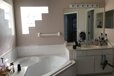 Villa ou maison à louer à Sarasota, Floride: 4 chambres, 167.04 m2 № 2272767 - photo 19
