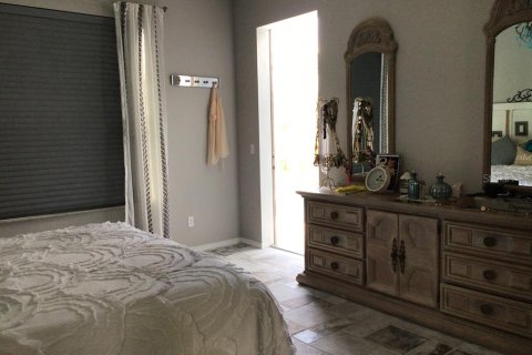 Villa ou maison à louer à Sarasota, Floride: 4 chambres, 167.04 m2 № 2272767 - photo 15
