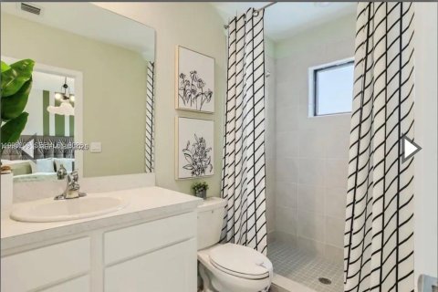Townhouse in Florida City, Florida 3 bedrooms, 133.13 sq.m. № 2063470 - photo 3