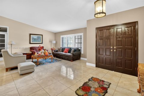 Casa en venta en Miami, Florida, 4 dormitorios, 286.88 m2 № 1950172 - foto 13