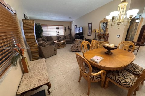 Villa ou maison à louer à Dania Beach, Floride: 3 chambres, 159.42 m2 № 1949608 - photo 7