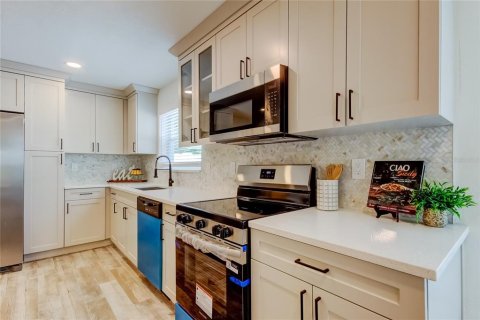 Villa ou maison à vendre à Clearwater, Floride: 3 chambres, 131.92 m2 № 1900319 - photo 23