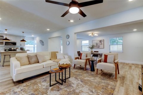 Villa ou maison à vendre à Clearwater, Floride: 3 chambres, 131.92 m2 № 1900319 - photo 6
