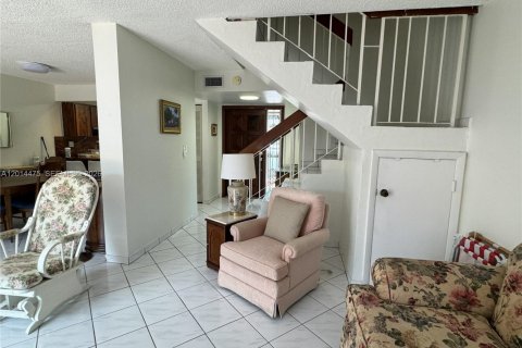 Copropriété à vendre à Miami, Floride: 3 chambres, 114.18 m2 № 2153799 - photo 12