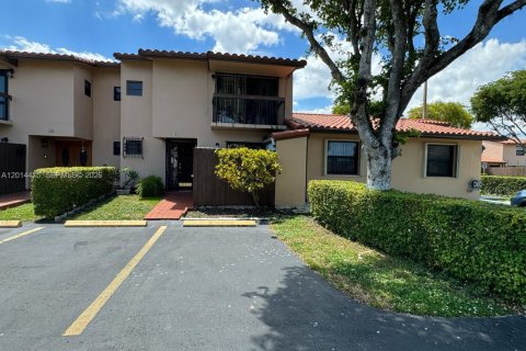 Condo à Miami, Floride, 3 chambres № 2153799