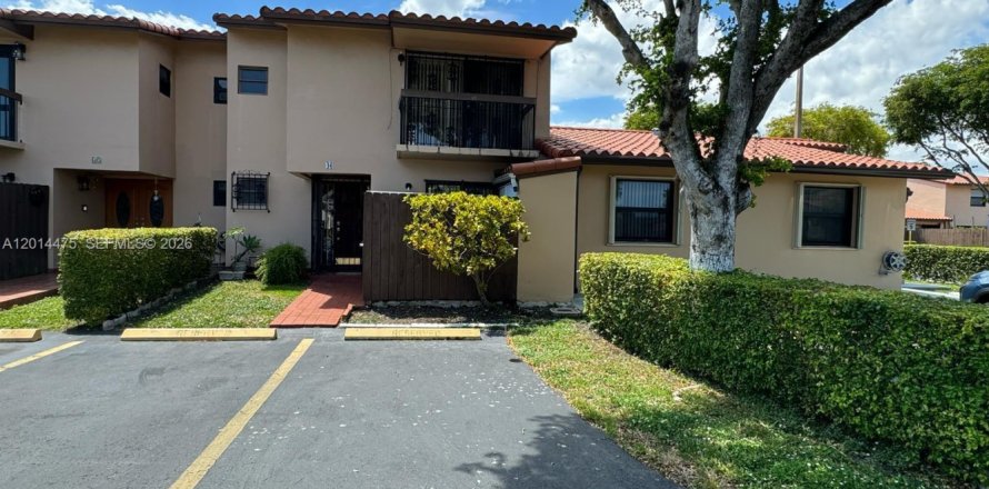 Condo à Miami, Floride, 3 chambres № 2153799