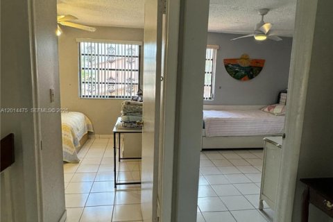 Copropriété à vendre à Miami, Floride: 3 chambres, 114.18 m2 № 2153799 - photo 15