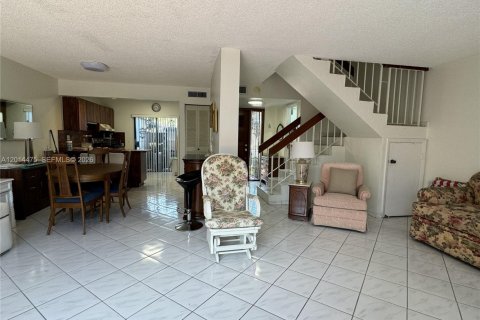 Copropriété à vendre à Miami, Floride: 3 chambres, 114.18 m2 № 2153799 - photo 11