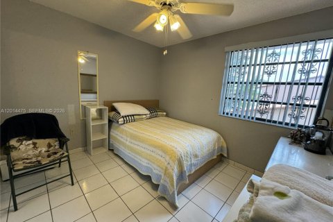 Copropriété à vendre à Miami, Floride: 3 chambres, 114.18 m2 № 2153799 - photo 20