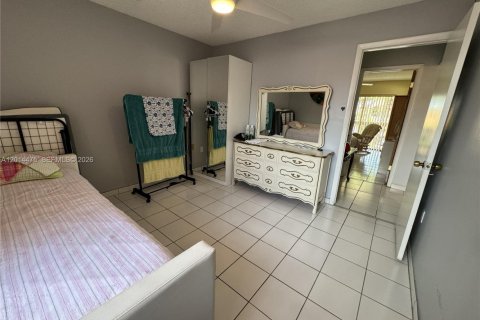 Copropriété à vendre à Miami, Floride: 3 chambres, 114.18 m2 № 2153799 - photo 22