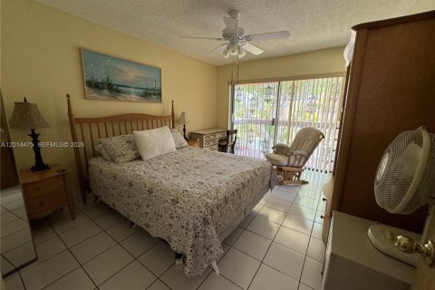 Copropriété à vendre à Miami, Floride: 3 chambres, 114.18 m2 № 2153799 - photo 18