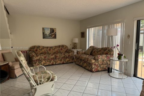Copropriété à vendre à Miami, Floride: 3 chambres, 114.18 m2 № 2153799 - photo 9
