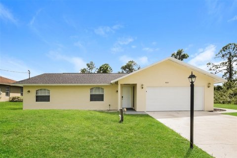 Villa ou maison à Lehigh Acres, Floride 3 chambres, 121.79 m2 № 2381113