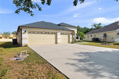 Casa en alquiler en Kissimmee, Florida, 3 dormitorios, 223.52 m2 № 1655760 - foto 2