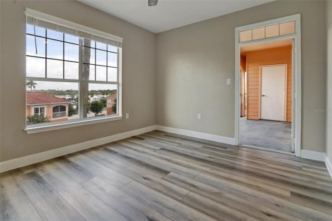 Condo in Tampa, Florida, 2 bedrooms  № 1354176 - photo 18