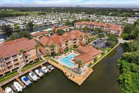 Condo in Tampa, Florida, 2 bedrooms  № 1354176 - photo 10