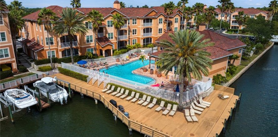 Condo in Tampa, Florida, 2 bedrooms  № 1354176