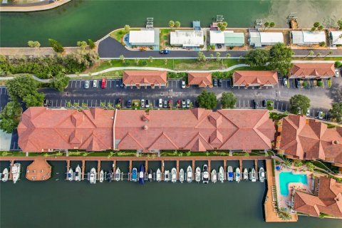 Condo in Tampa, Florida, 2 bedrooms  № 1354176 - photo 15