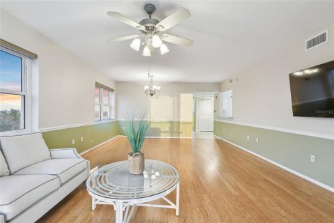 Condo in Palmetto, Florida, 3 bedrooms  № 1649943 - photo 6
