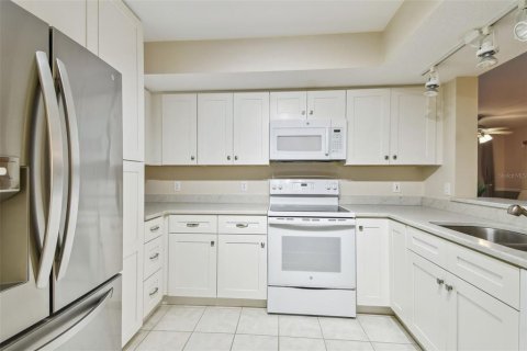 Condo in Palmetto, Florida, 3 bedrooms  № 1649943 - photo 8