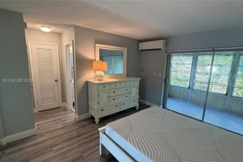 Condo in Lighthouse Point, Florida, 1 bedroom  № 2002649 - photo 7