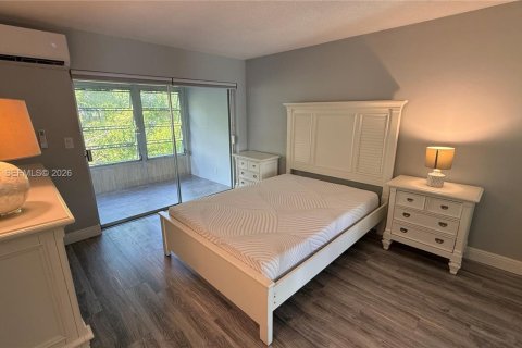 Condo in Lighthouse Point, Florida, 1 bedroom  № 2002649 - photo 6