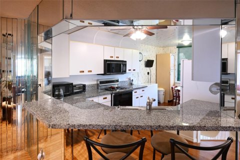 Купить кондоминиум в Санрайз, Флорида 3 спальни, 127.28м2, № 2020118 - фото 8