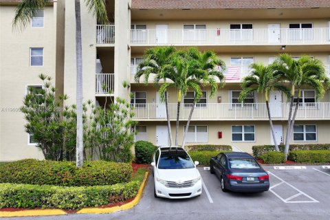 Купить кондоминиум в Санрайз, Флорида 3 спальни, 127.28м2, № 2020118 - фото 25