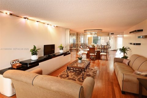 Купить кондоминиум в Санрайз, Флорида 3 спальни, 127.28м2, № 2020118 - фото 5