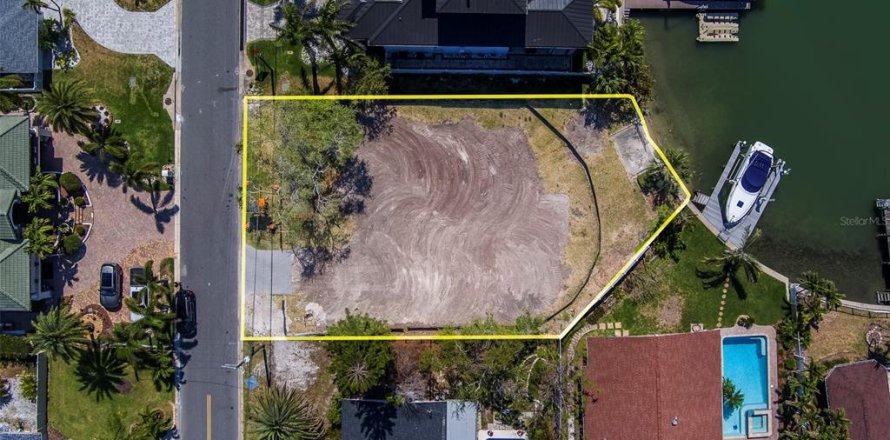 Land in Largo, Florida № 1642759