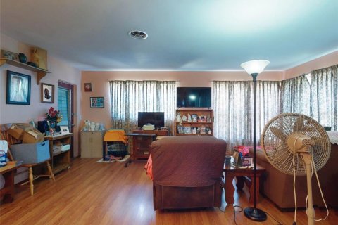 House in Port Orange, Florida 2 bedrooms, 98.48 sq.m. № 1717244 - photo 25