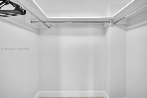 Снять в аренду квартиру в Санни-Айлс-Бич, Флорида 2 спальни, 100.98м2, № 2003505 - фото 15