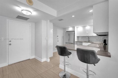 Снять в аренду квартиру в Санни-Айлс-Бич, Флорида 2 спальни, 100.98м2, № 2003505 - фото 27