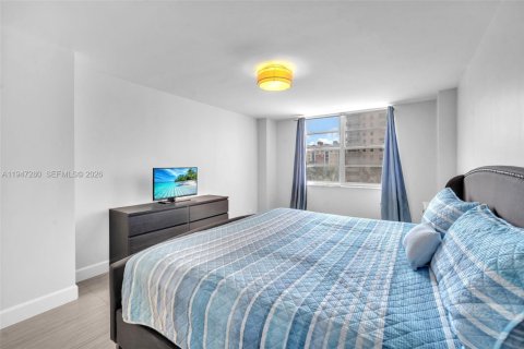 Снять в аренду квартиру в Санни-Айлс-Бич, Флорида 2 спальни, 100.98м2, № 2003505 - фото 14