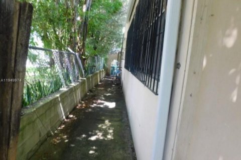 Купить виллу или дом в Майами, Флорида 4 спальни, 175.03м2, № 2005730 - фото 11