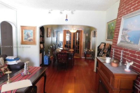 Купить виллу или дом в Майами, Флорида 4 спальни, 175.03м2, № 2005730 - фото 3