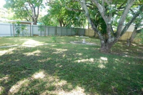 Купить виллу или дом в Майами, Флорида 4 спальни, 175.03м2, № 2005730 - фото 10