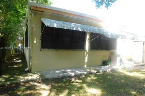 Купить виллу или дом в Майами, Флорида 4 спальни, 175.03м2, № 2005730 - фото 12