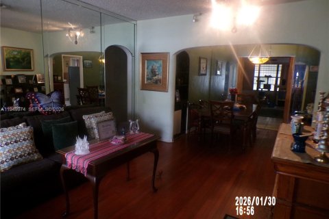 Купить виллу или дом в Майами, Флорида 4 спальни, 175.03м2, № 2005730 - фото 19