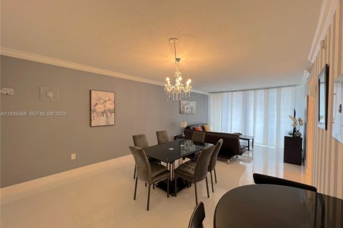 Condominio en venta en Miami Beach, Florida, 1 dormitorio, 83.43 m2 № 1994588 - foto 8