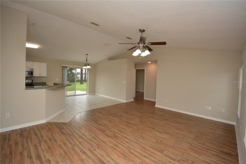 Villa ou maison à louer à Palm Coast, Floride: 4 chambres, 136.66 m2 № 1866224 - photo 6