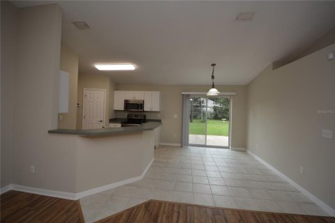 Villa ou maison à louer à Palm Coast, Floride: 4 chambres, 136.66 m2 № 1866224 - photo 8