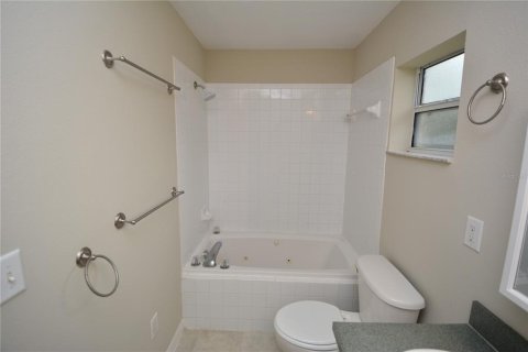 Villa ou maison à louer à Palm Coast, Floride: 4 chambres, 136.66 m2 № 1866224 - photo 25