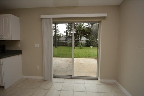 Villa ou maison à louer à Palm Coast, Floride: 4 chambres, 136.66 m2 № 1866224 - photo 10
