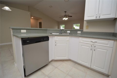 Villa ou maison à louer à Palm Coast, Floride: 4 chambres, 136.66 m2 № 1866224 - photo 16
