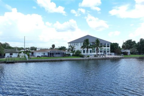 Villa ou maison à vendre à Safety Harbor, Floride: 3 chambres, 184.88 m2 № 2339251 - photo 18