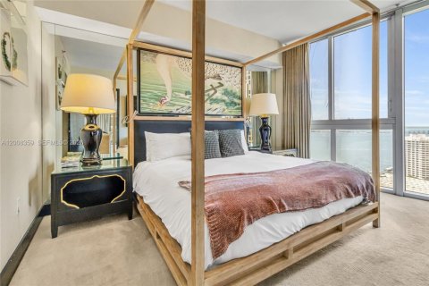 Condominio en venta en Miami, Florida, 2 dormitorios, 135.54 m2 № 2074462 - foto 12