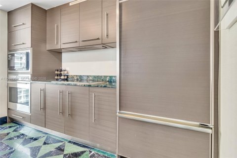 Condominio en venta en Miami, Florida, 2 dormitorios, 135.54 m2 № 2074462 - foto 9